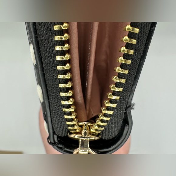 Western Style Floral Tooled PU Leather Wristlet Wallet - Large Capacity Gift - Picture 3 of 8